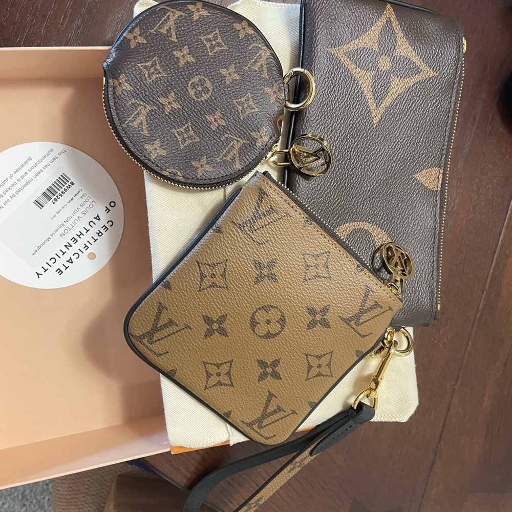 LOUIS VUITTON Pochette trio pouch Reverse Giant Monogram Brown